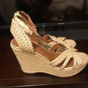 Lucky Brand , platform shoes , 7.5M Prosecco